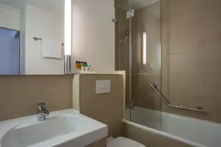 Crowne Plaza Zürich by IHG - 49