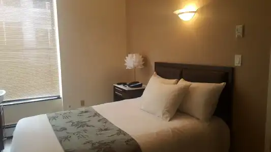 Americana Inn - 2