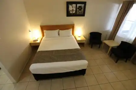 Tropic Coast Motel - 112