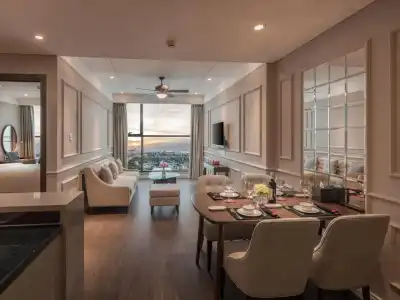 Altara Suites Da Nang by AHG - 45