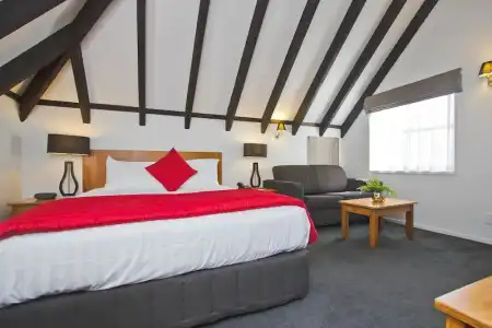 Knights Inn - 65