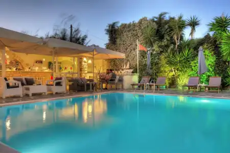 Zoumis Residence - 5