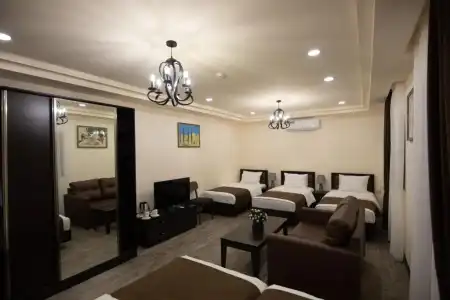 Boutique Living - 19