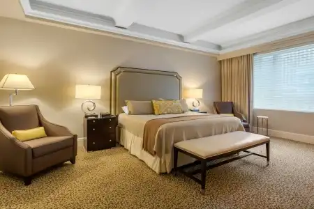 Omni Berkshire Place - 34