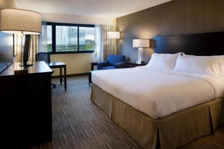 Nashville Airport Marriott - 1