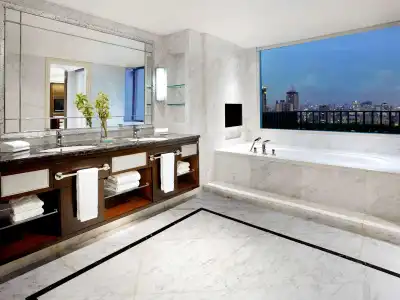Shangri-La Jakarta - 12
