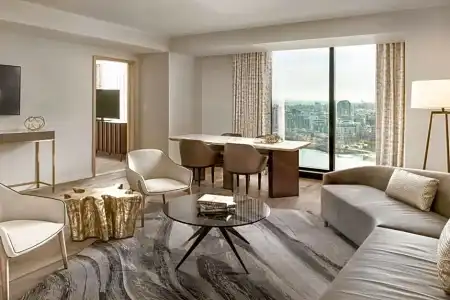 JW Marriott Parq - 170