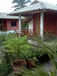 Sarm Mork Guesthouse - 4