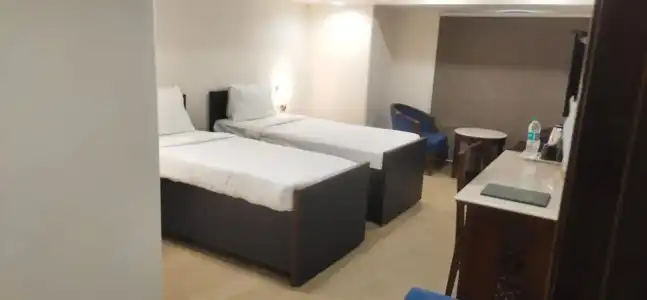 Sai Inn - 10