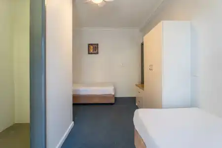 Port Aloha Motel - 98