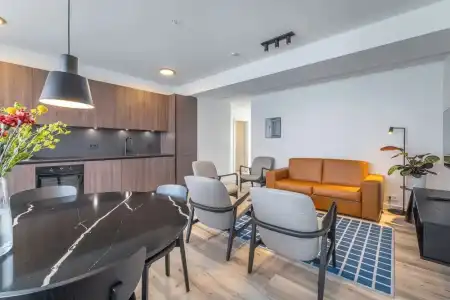 Hlemmur Suites - 36