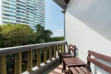 Botany Beach Resort Pattaya - 38