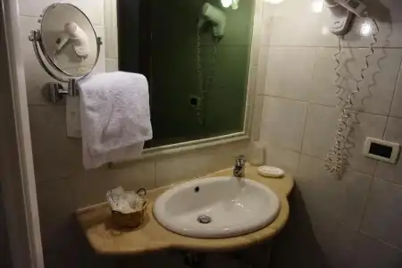 Green - 18