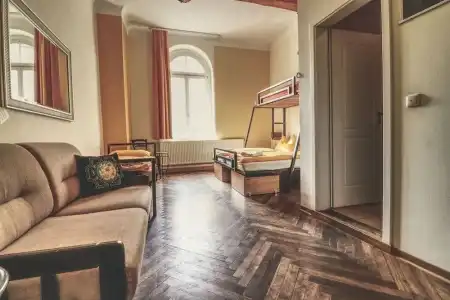 OPERA Hostel - 27