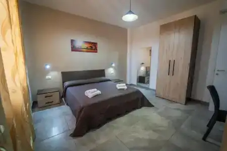 Four Winds Bed and Breakfast - 11