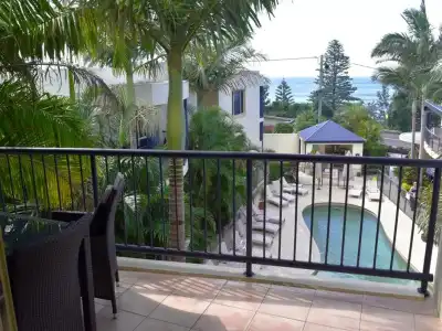 Beachside Holiday Apartments - 51