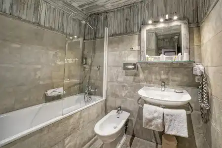 Au Vieux Moulin And Spa - 26