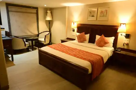 Sai Inn - 1