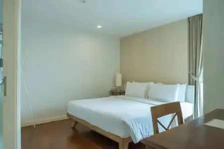 Sabai Sathorn - 55