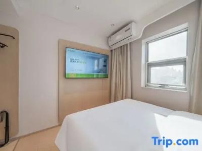 Hi Inn - 40