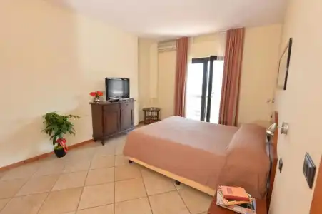 Miramare Residence Guest House - 83