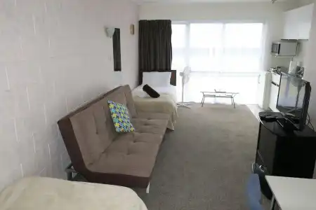 Roselands Motel - 7