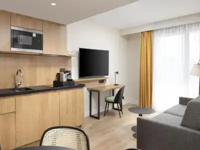 Residence Inn Paris Didot Montparnasse - 65