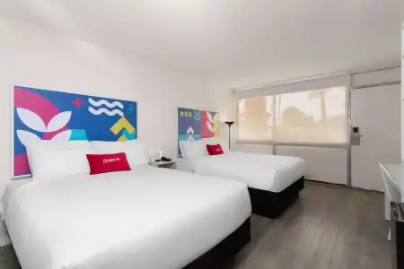 Baymont by Wyndham Orlando North Millenia - 6