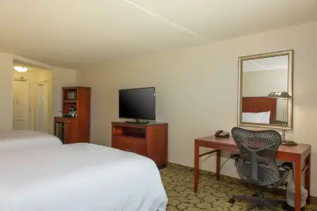 Hilton Garden Inn Myrtle Beach/Coastal Grand Mall - 15