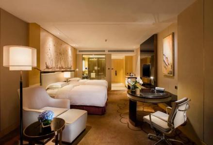 Hilton Wuhan Riverside - 58