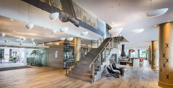 Hilton Auckland - 15