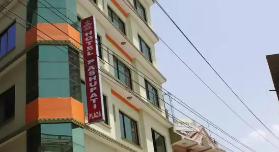 OYO 381 Pashupati Plaza - 0