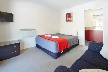 Aotea Motel - 1