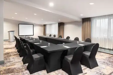 Holiday Inn Toronto Airport East by IHG - 48