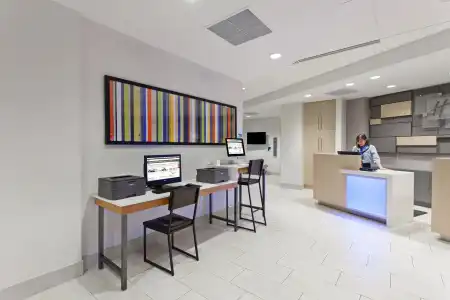 Holiday Inn Express West Los Angeles by IHG - 20