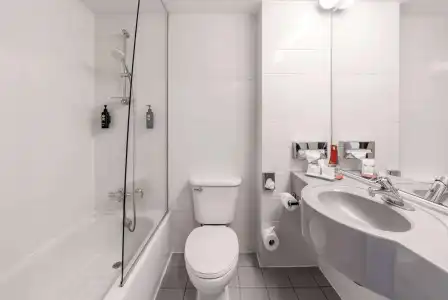 Ramada by Wyndham Bucharest Parc - 7