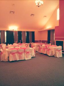 The Crossroads & Suites - 23