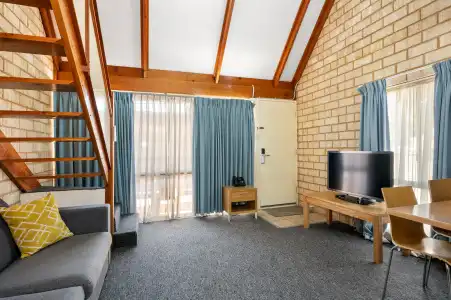 The View on Hannans Kalgoorlie - 14