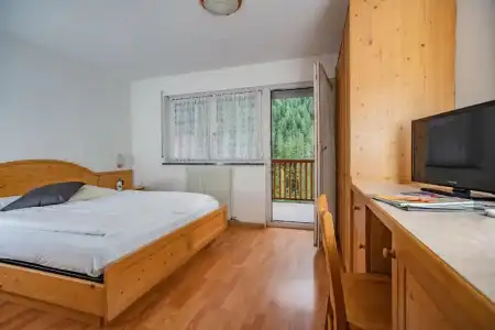 ApartPrincess - 35