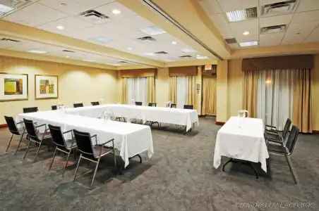 Holiday Inn Express & Suites Brampton by IHG - 17
