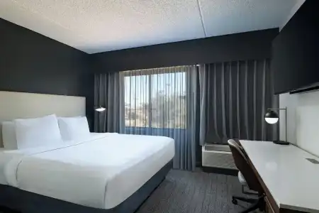 Courtyard Marriott Laredo - 40