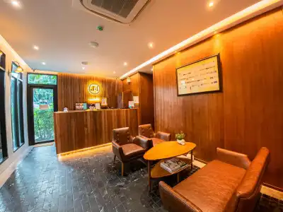 J4 Samui - 1