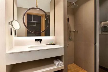Mercure Dubai Gold District - 9