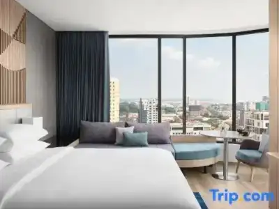 Courtyard by Marriott Phnom Penh - 35