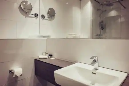 PLAZA Premium Almere - 10