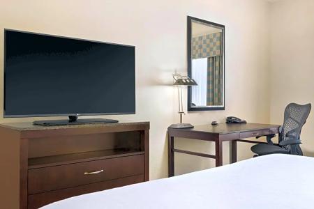 Hilton Garden Inn Winston-Salem/Hanes Mall - 80