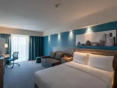 Hampton by Hilton Dusseldorf City Centre - 52