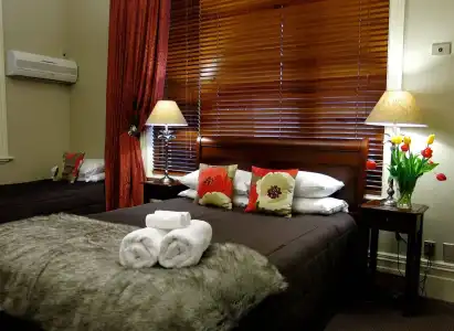 Merivale Manor - 5