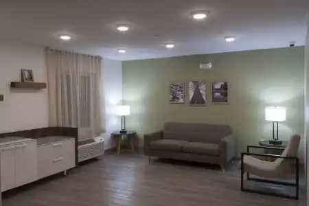 WoodSpring Suites Bakersfield East - 15
