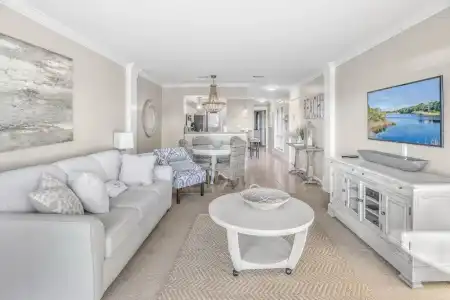 823 Harbour Point - 3